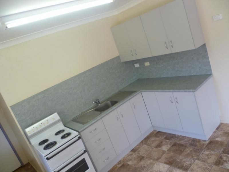 3/146 Dee Street, Koongal QLD 4701